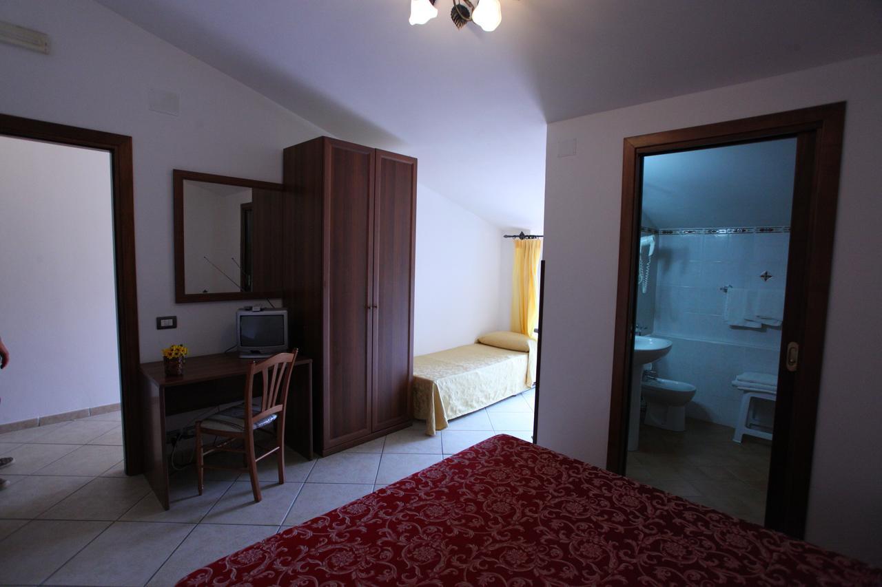 Hotel Savoia Сапрі Екстер'єр фото